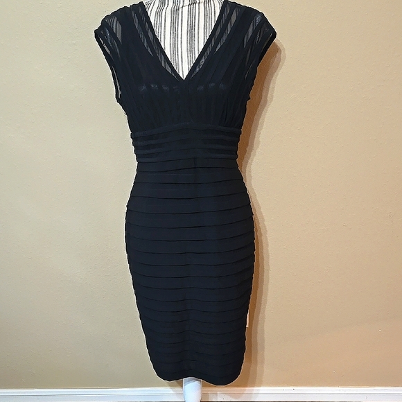 Adrianna Papell Dresses & Skirts - 🖤Adrianna Papell🖤Elegant Black Dress🖤